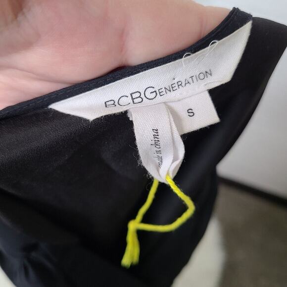 BCBGeneration Black Dress Longsleeve V-Neck Size Small - Picture 4 of 11
